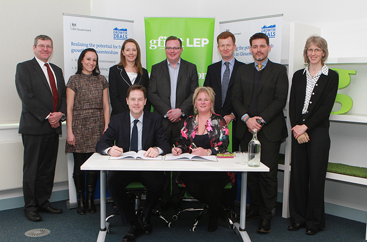 Deputy Prime Minister Visits University to Sign Growth Deal